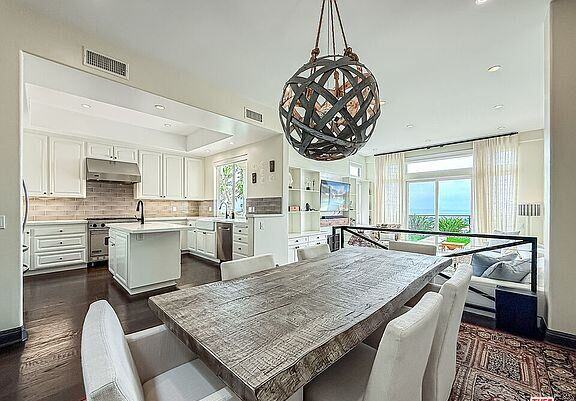Malibu Ocean-View Condo